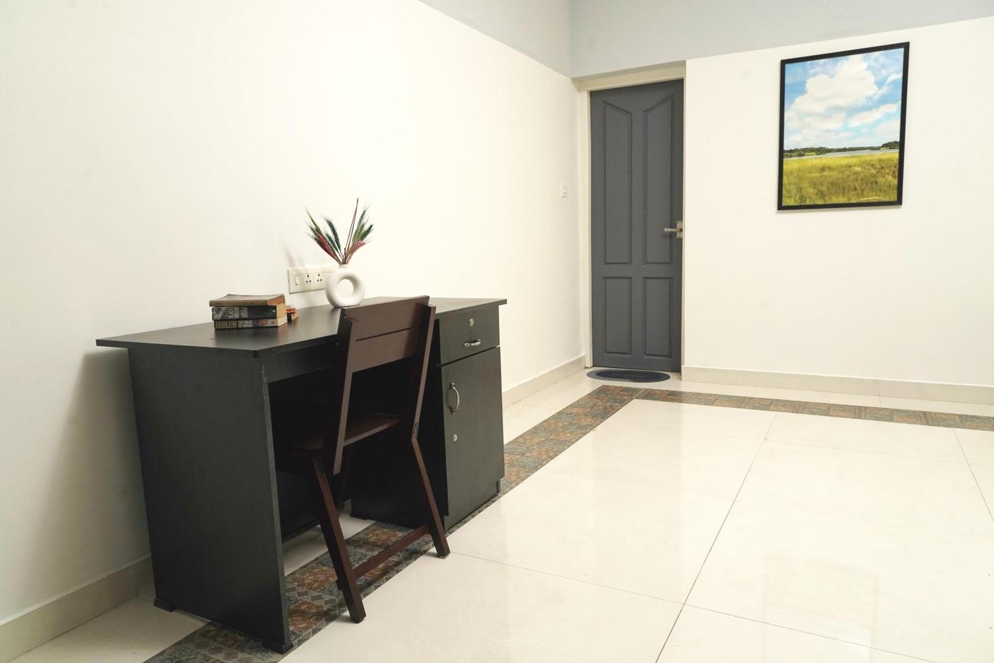 Orange Valley Town Residency 特里凡得琅 外观 照片