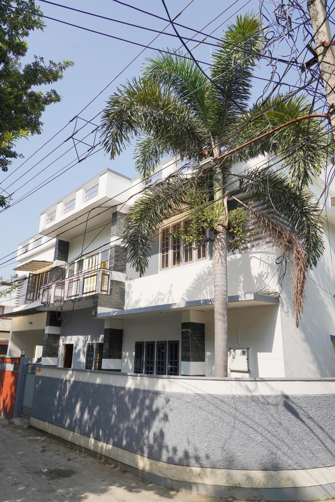 Orange Valley Town Residency 特里凡得琅 外观 照片